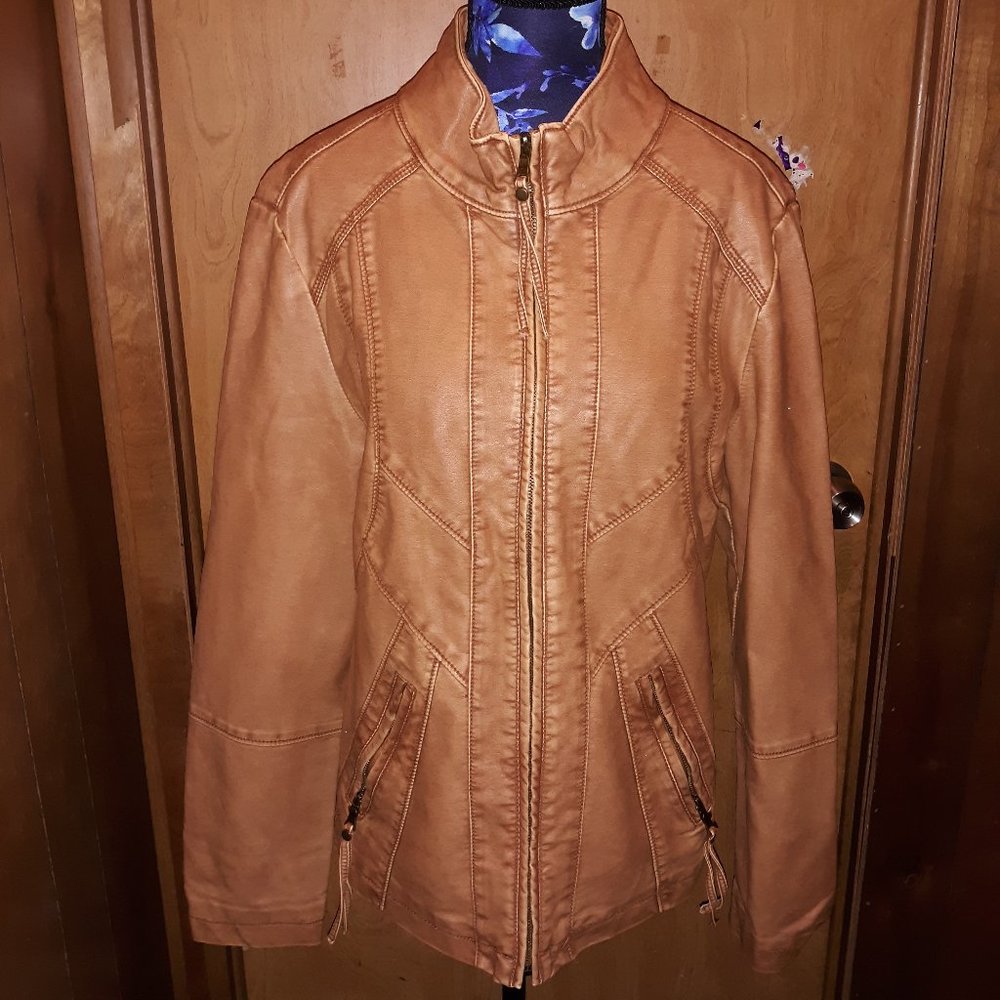 Women's faux leather jacket